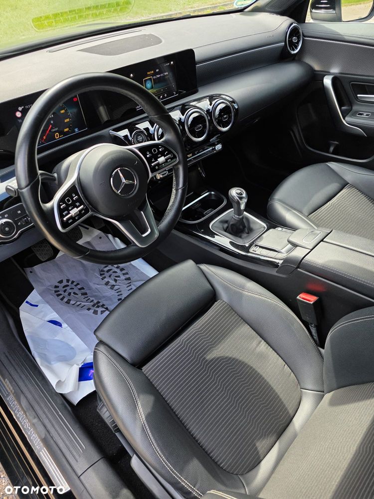 Mercedes-Benz CLA 180 Edition 2021 - 11