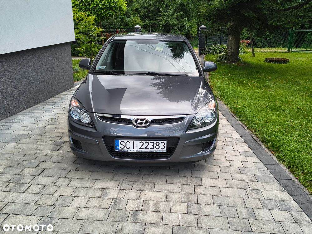 Hyundai i30 1.4 Base + - 4