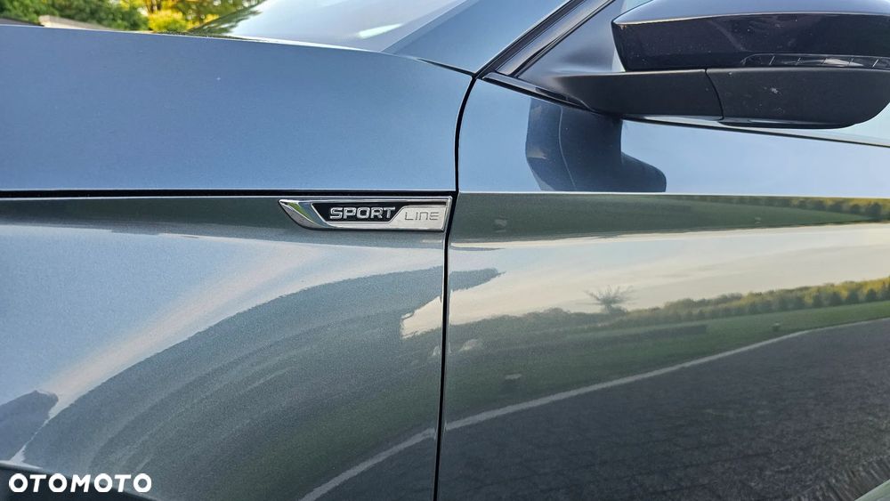 Skoda Superb 2.0 TDI DSG Sportline - 8