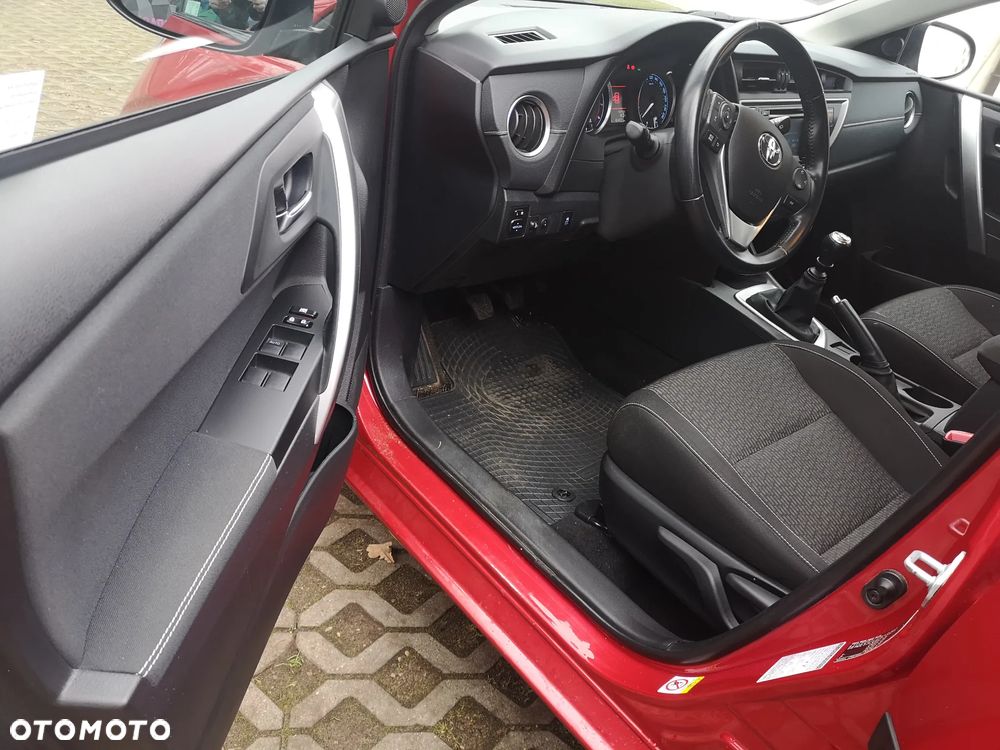 Toyota Auris 1.6 Dynamic - 6