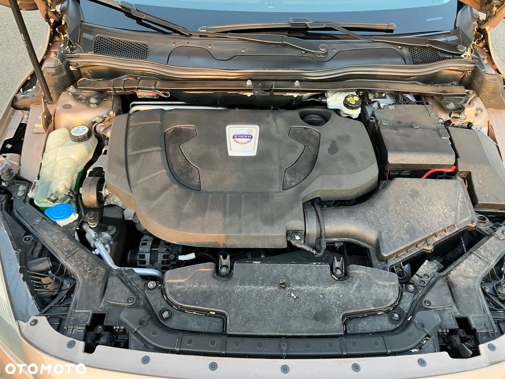 Volvo V40 - 10