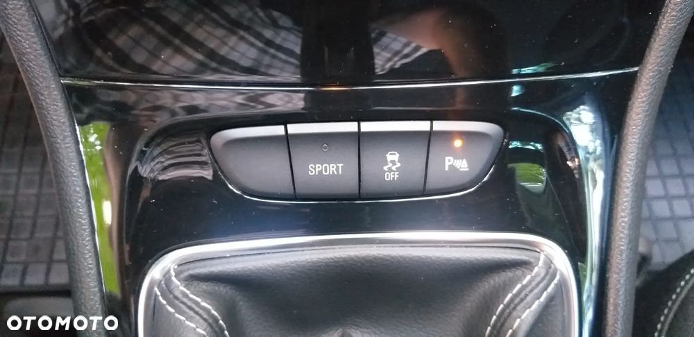 Opel Astra 1.4 Turbo Dynamic - 27