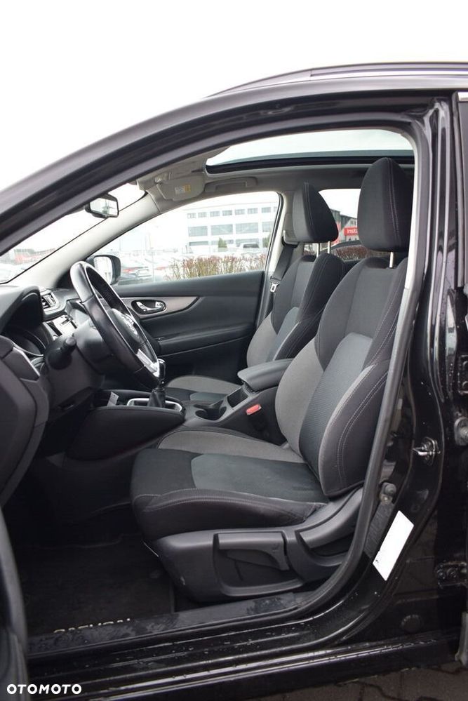Nissan Qashqai 1.3 DIG-T N-Connecta EU6d - 8