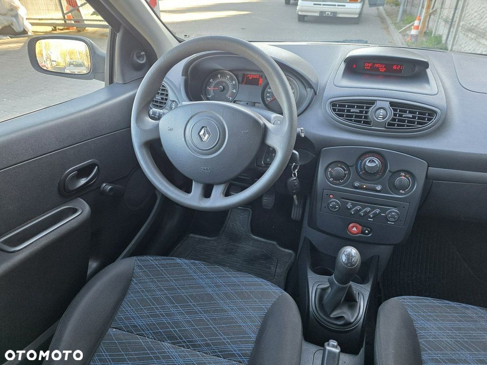 Renault Clio 1.2 16V Authentique - 14