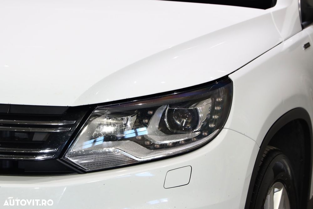 Volkswagen Tiguan 2.0 TDI SCR 4MOTION BlueMotion Technology DSG Lounge Track & Style - 33