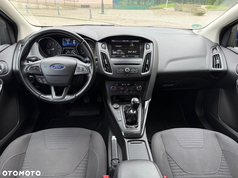 Ford Focus 1.0 EcoBoost Titanium ASS - 25