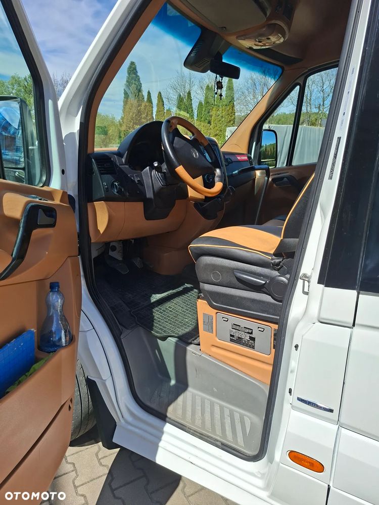 Mercedes-Benz Sprinter - 15