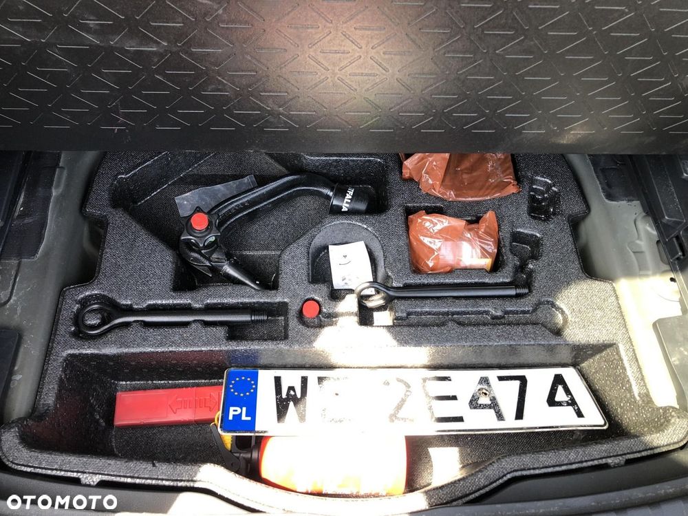 Toyota RAV4 2.5 Hybrid Executive 4x4 - 18