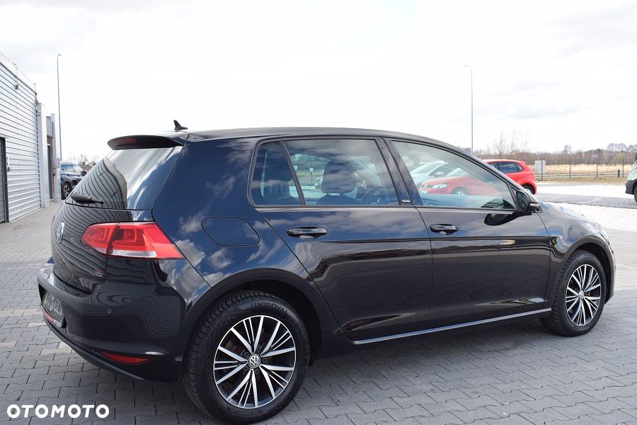 Volkswagen Golf 1.6 TDI BlueMotion Technology Allstar - 21
