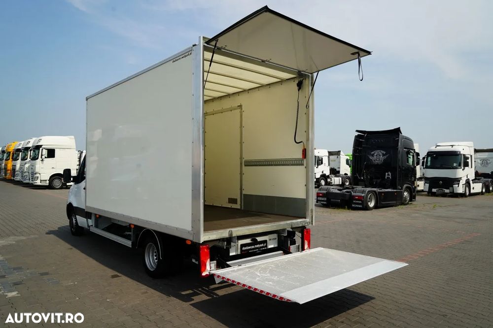 Mercedes-Benz SPRINTER 315 CDI / CONTAINER 4.4 M / 750 KG LIFT / TWIN / IMPORTAT - 18