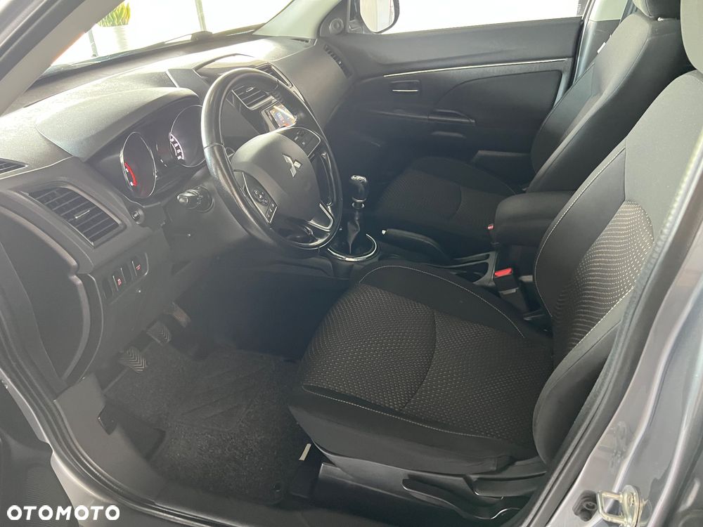Mitsubishi ASX - 12