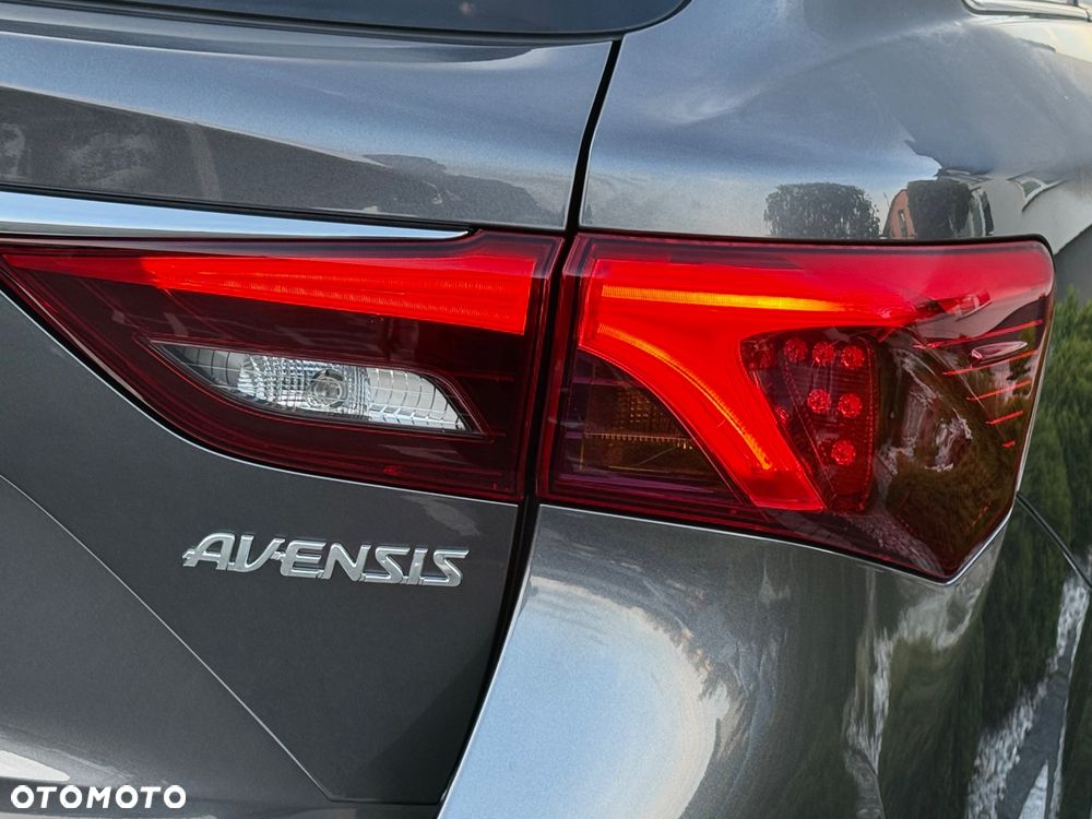 Toyota Avensis Touring Sports 1.8 Executive - 34