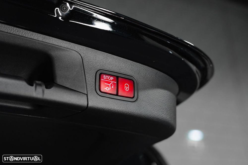 Mercedes-Benz GLA 250 e 8G-DCT AMG Line - 42