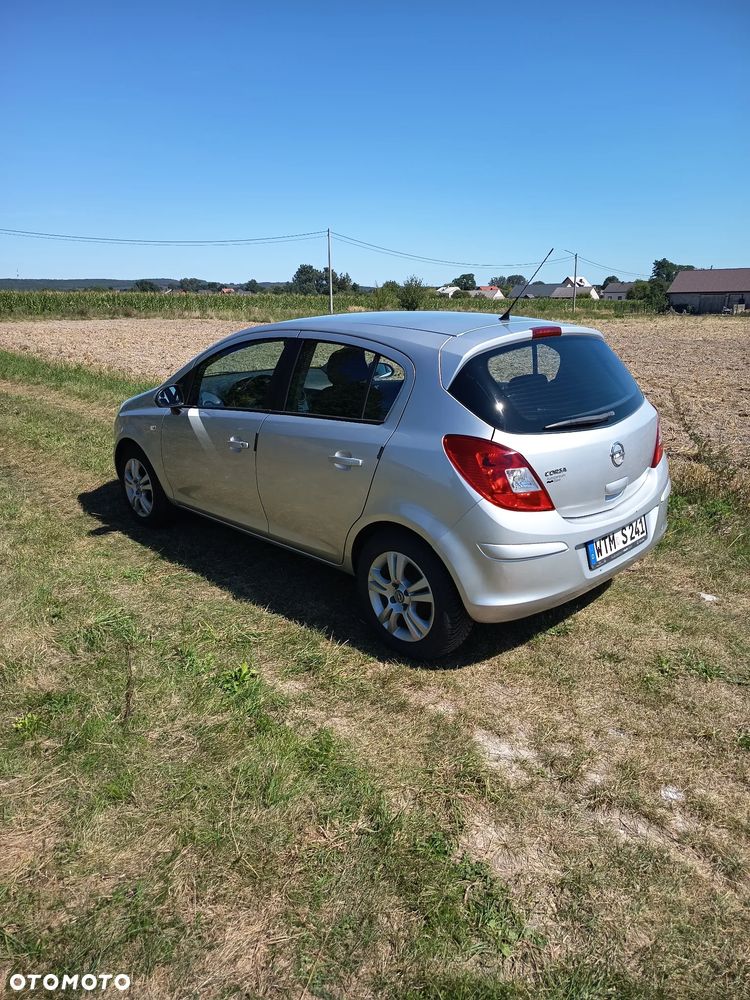 Opel Corsa - 8