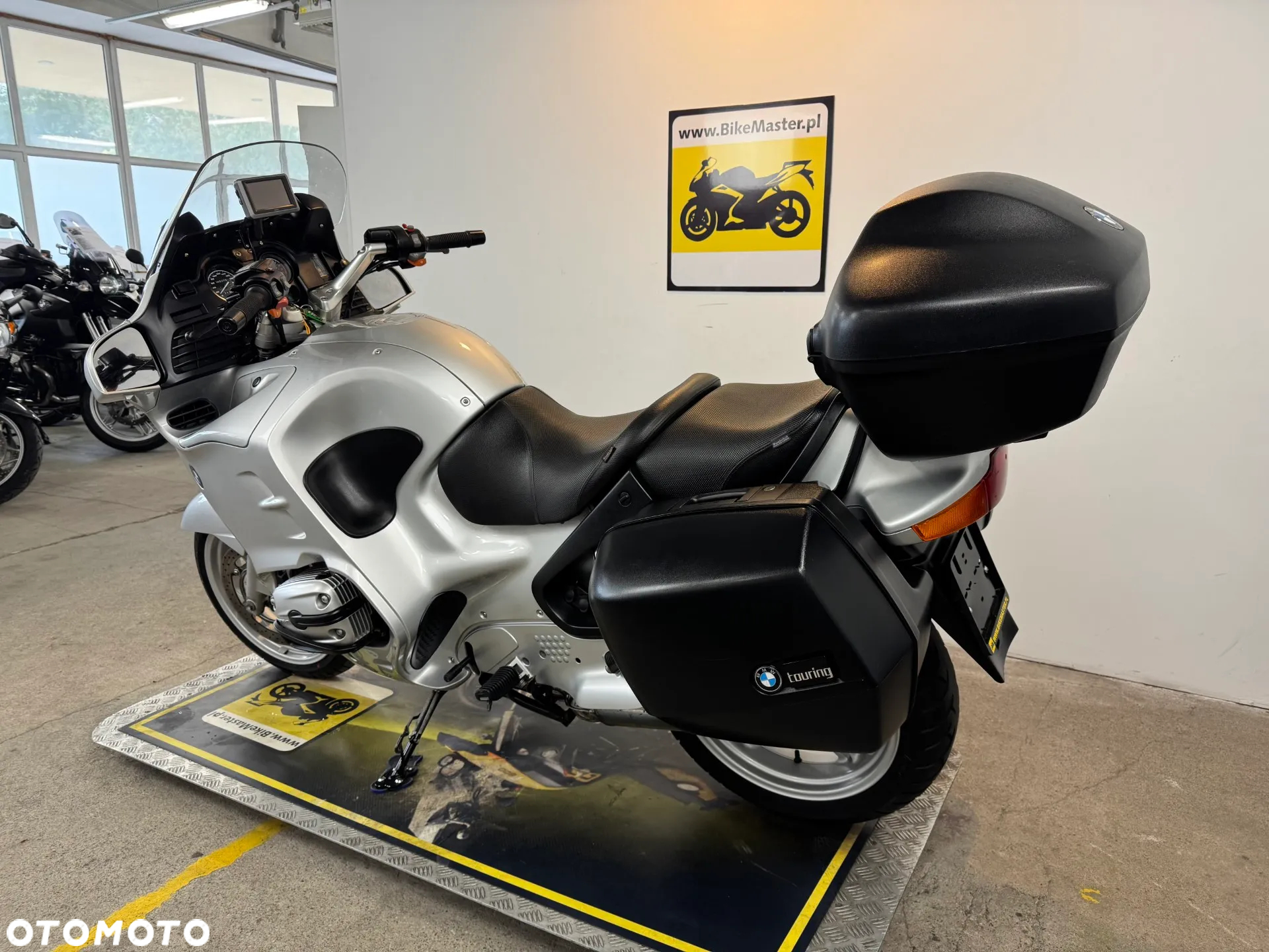 BMW R - 6