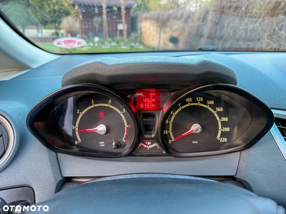 Ford Fiesta 1.25 SYNC Edition - 24