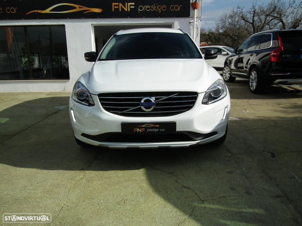 Volvo XC 60 2.0 D3 Dynamic Edition Geartronic - 3