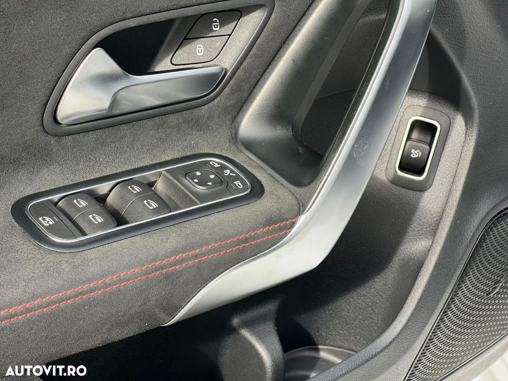 Mercedes-Benz A 220 4MATIC MHEV 8G-DCT - 18