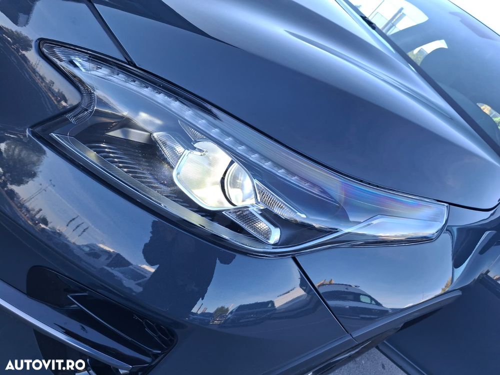 Kia XCeed - 25
