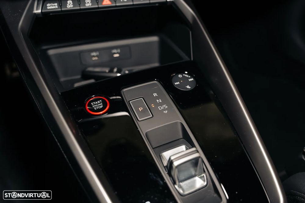 Audi S3 TFSI quattro S tronic - 39