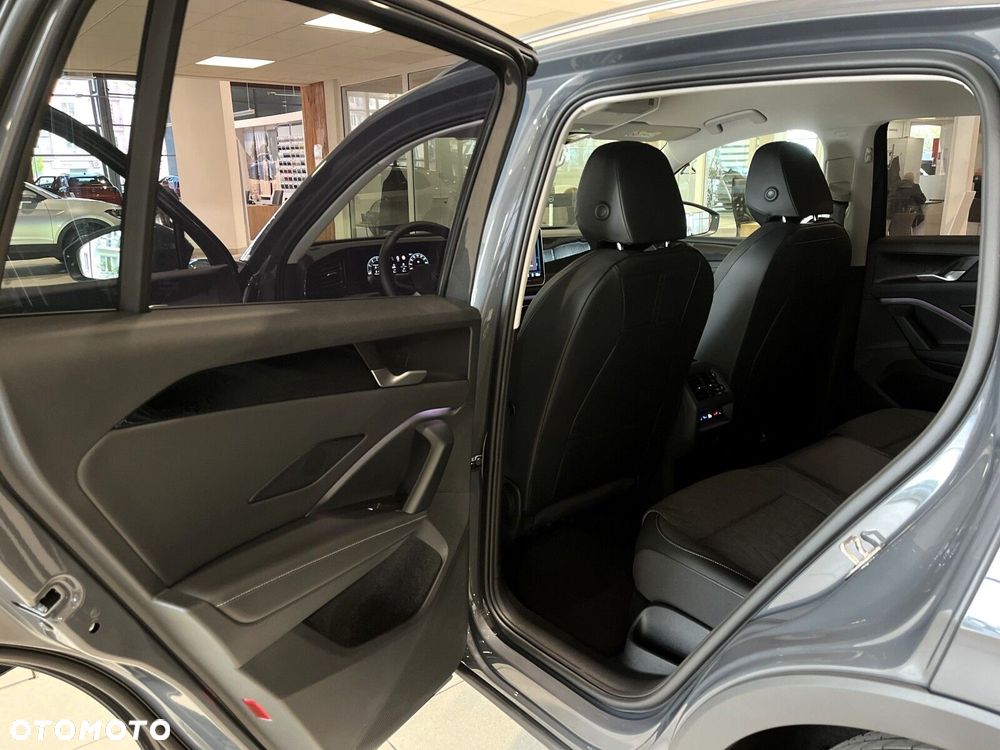 Volkswagen Tiguan - 29