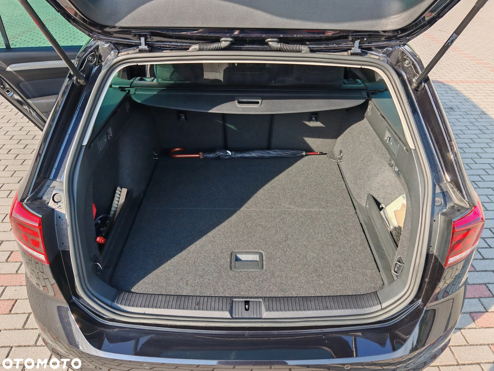 Volkswagen Passat Variant 2.0 TDI DSG (BlueMotion Technology) Comfortline - 8