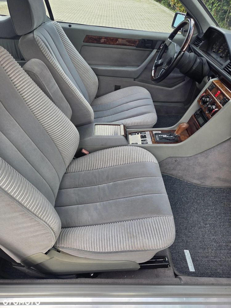 Mercedes-Benz W124 (1984-1993) - 13