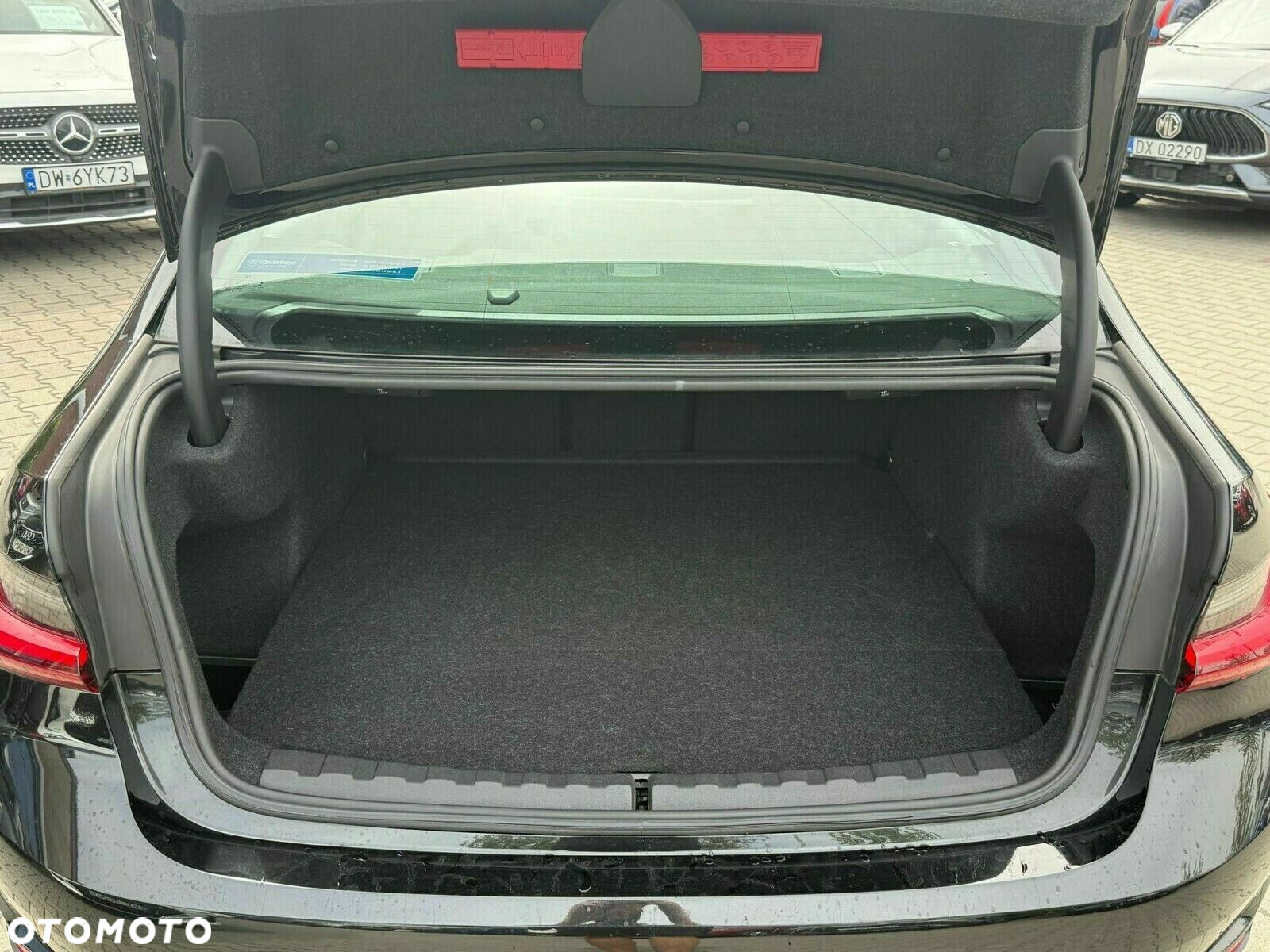 BMW Seria 3 318i Advantage - 10