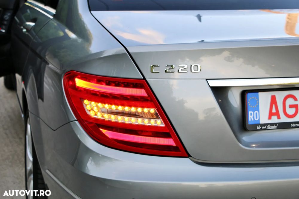 Mercedes-Benz C 220 CDI DPF Automatik Avantgarde - 31