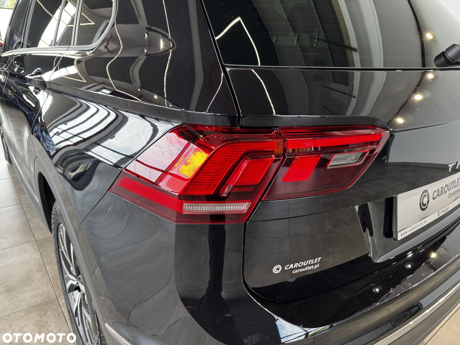 Volkswagen Tiguan - 12