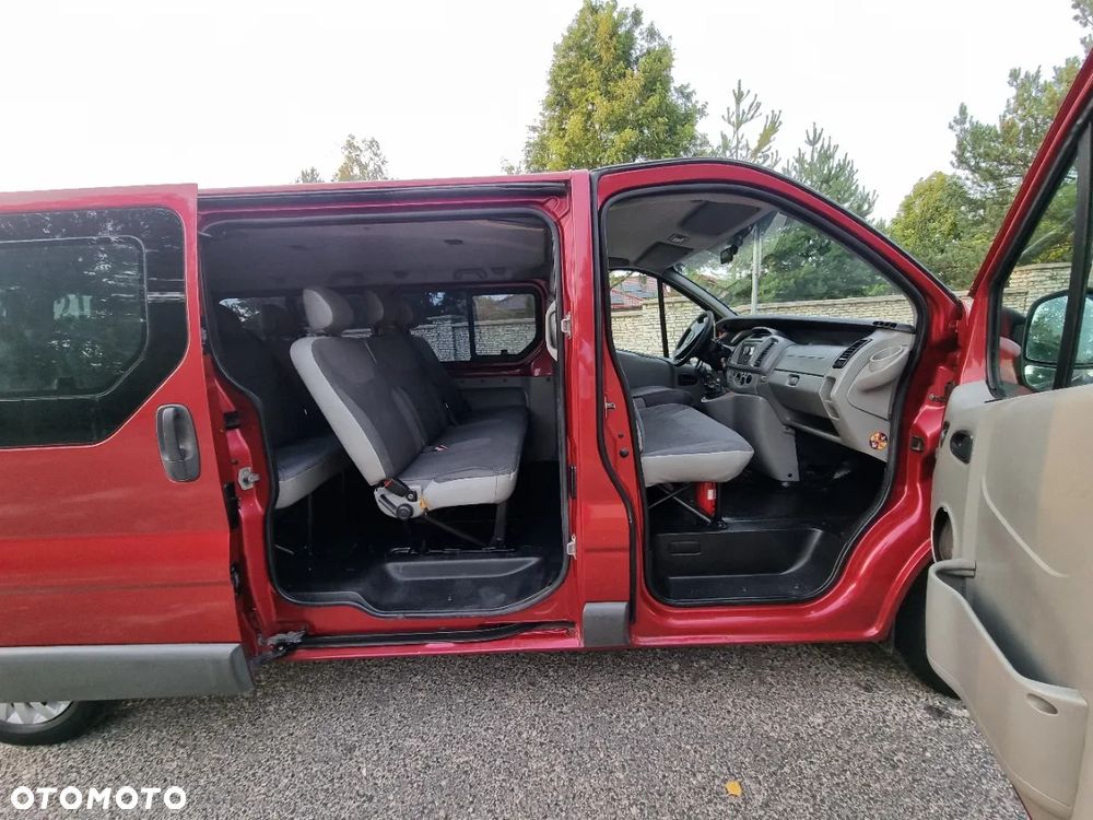 Opel Vivaro L2H1 2.9t - 10