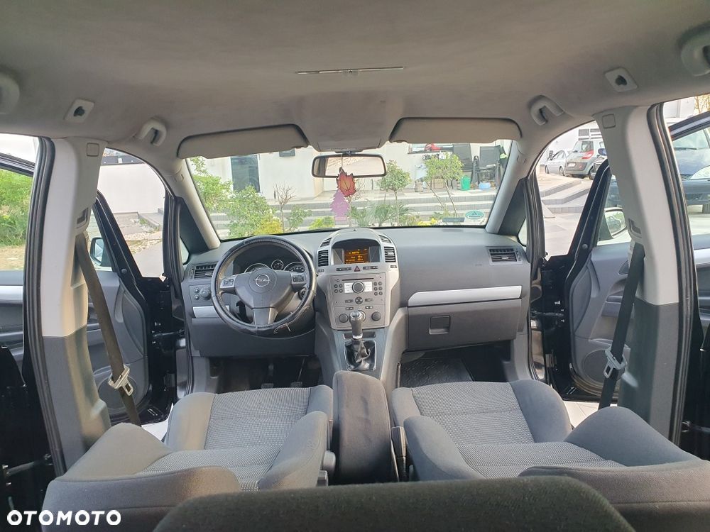 Opel Zafira - 8