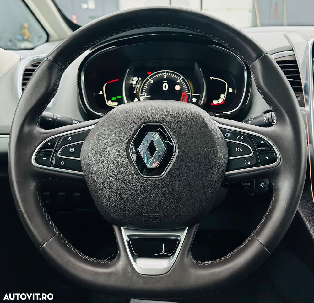 RENAULT Espace 2015 — imagine 40