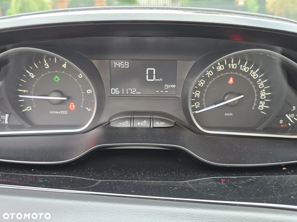 Peugeot 208 1.2 PureTech Active - 13