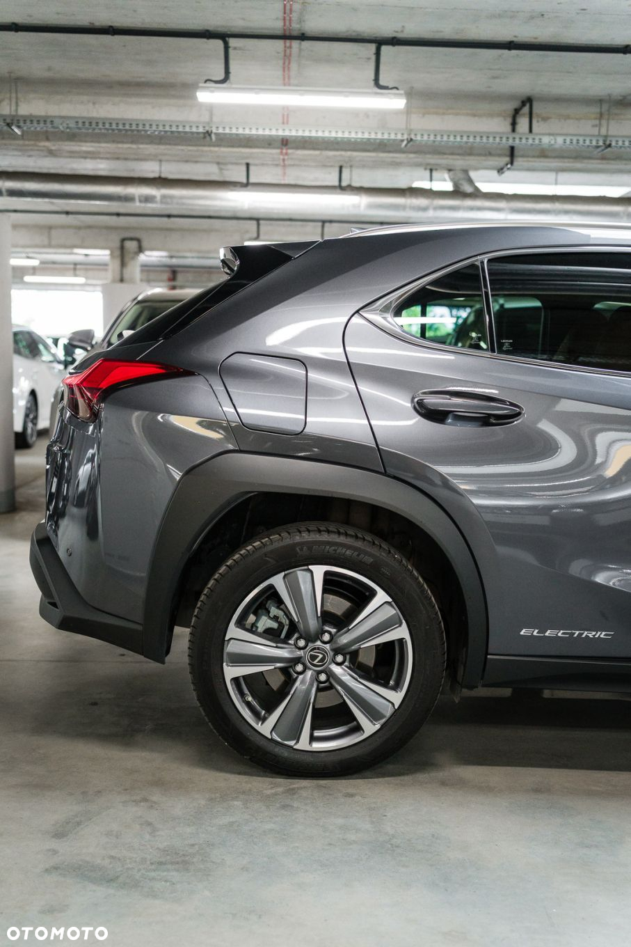 Lexus UX - 6