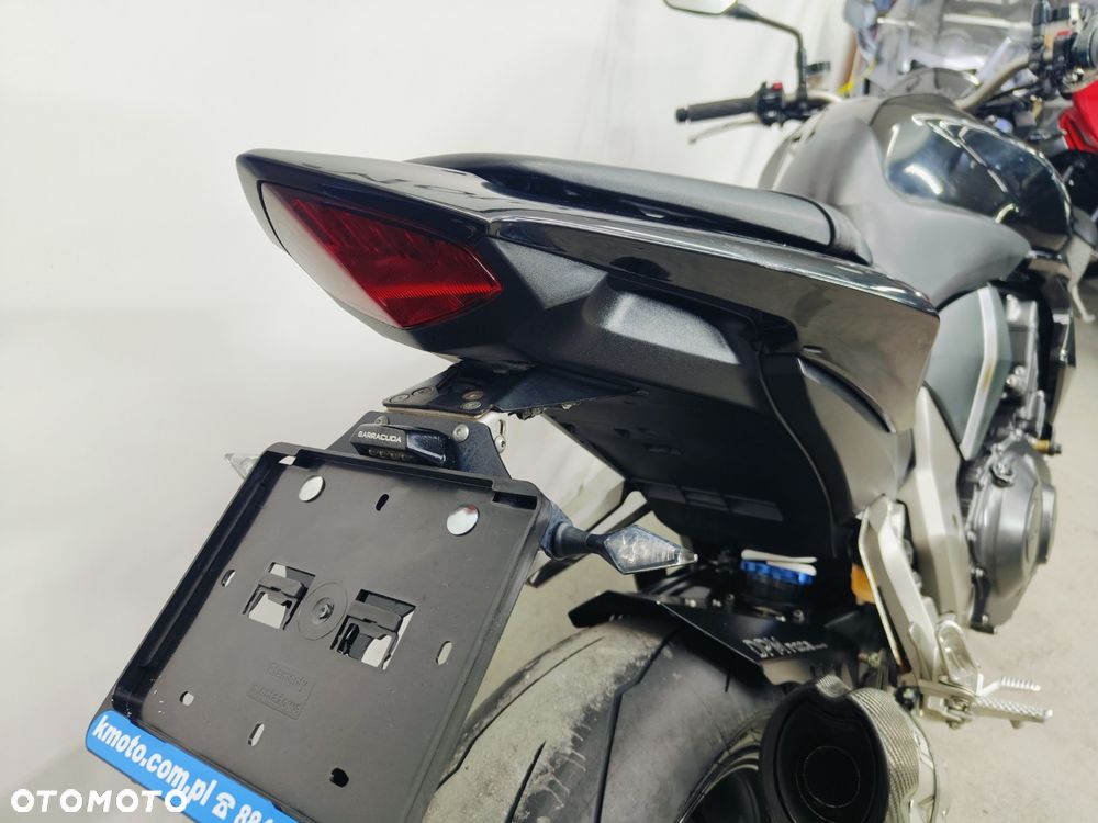 Honda CB - 12