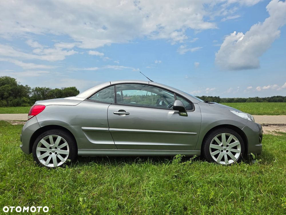Peugeot 207 CC - 25