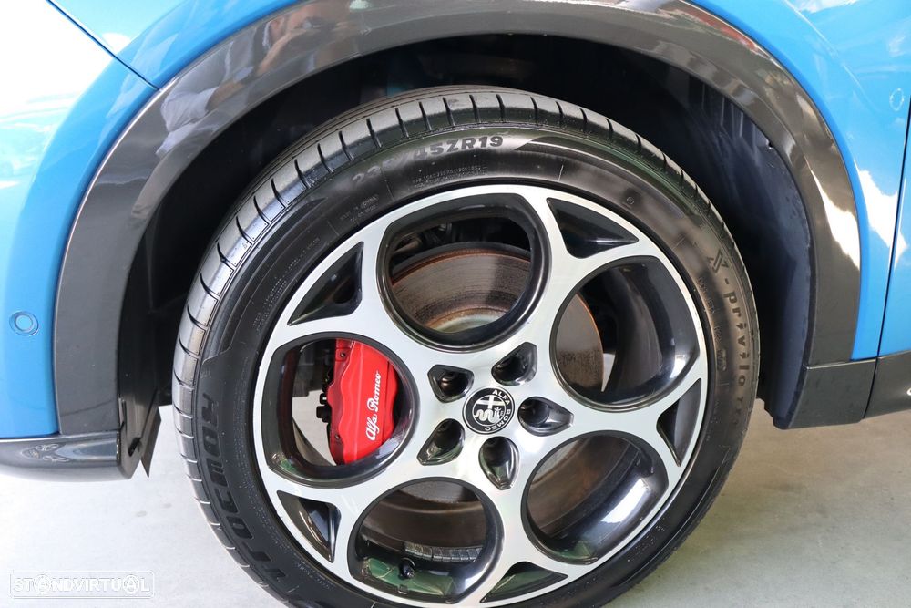 Alfa Romeo Tonale 1.3 Plug-In Hybrid Veloce e-AWD - 30