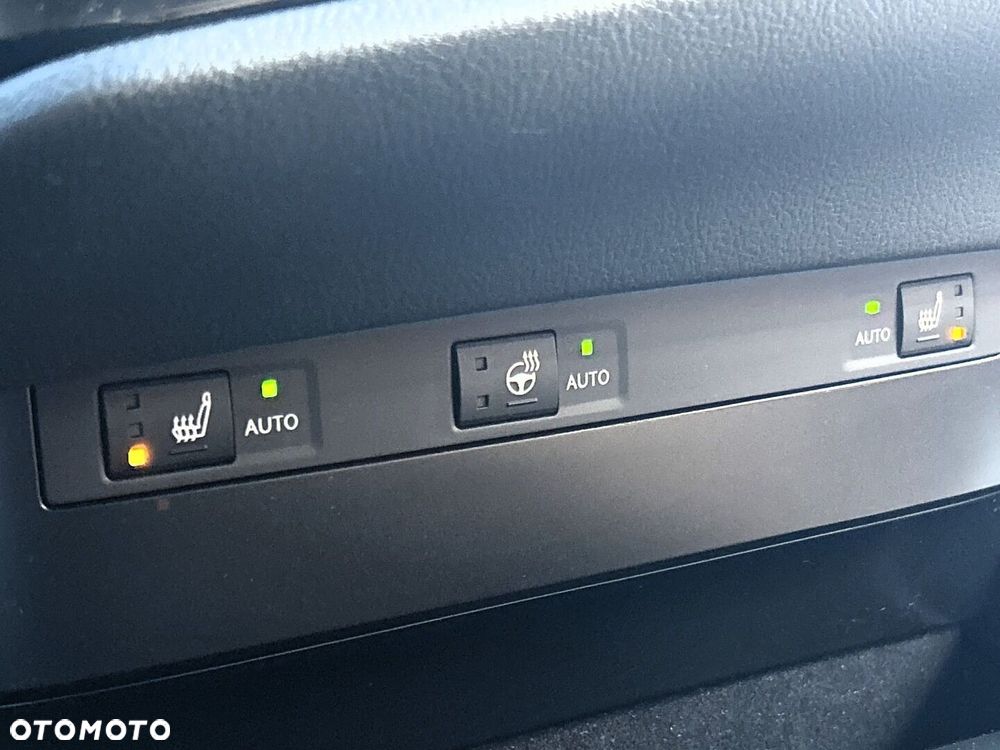 Lexus ES 300h Business Edition - 26