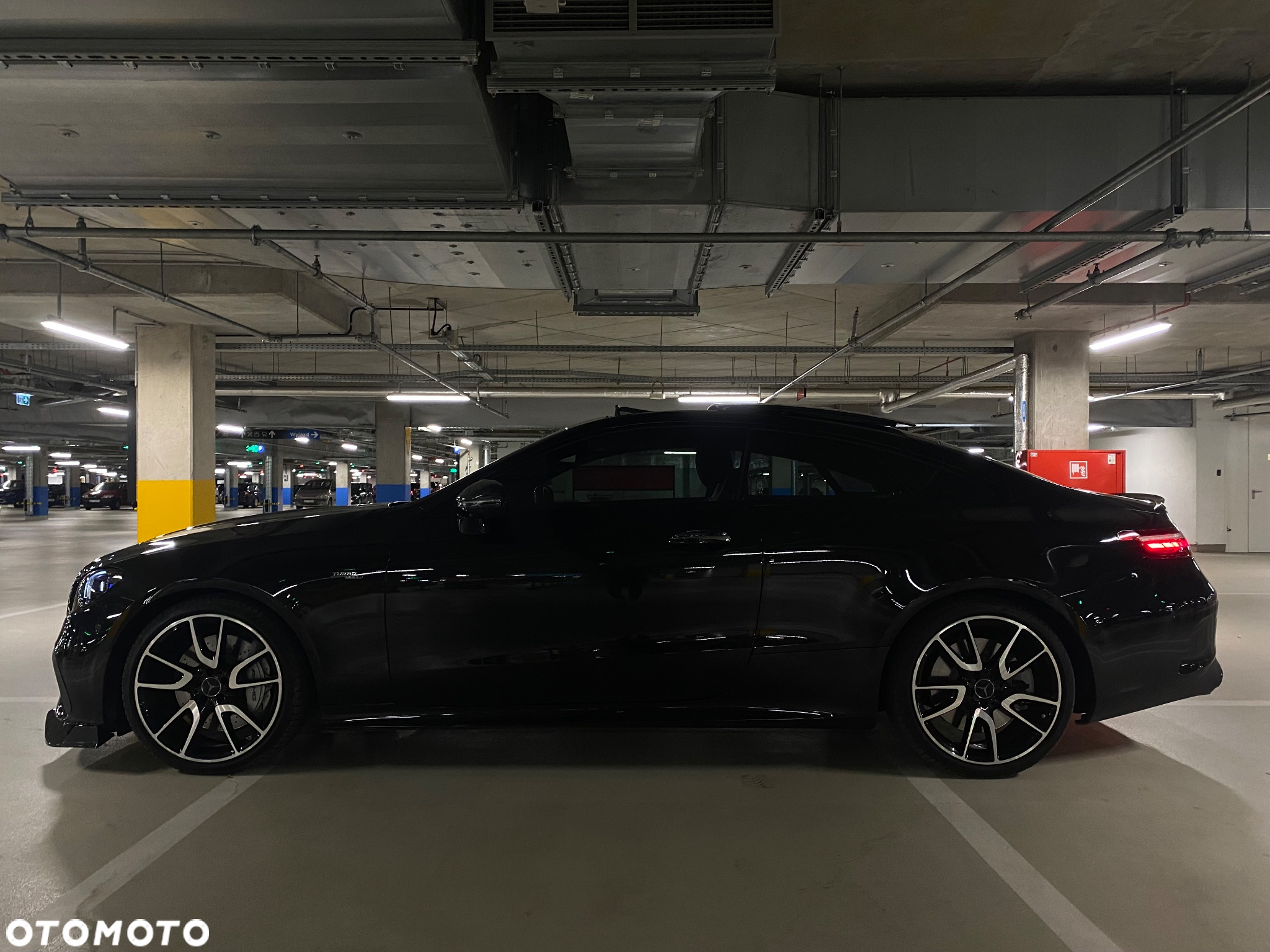 Mercedes-Benz Klasa E AMG 53 Coupe 4-Matic+ 9G-TRONIC - 10