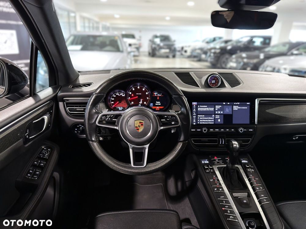 Porsche Macan - 16