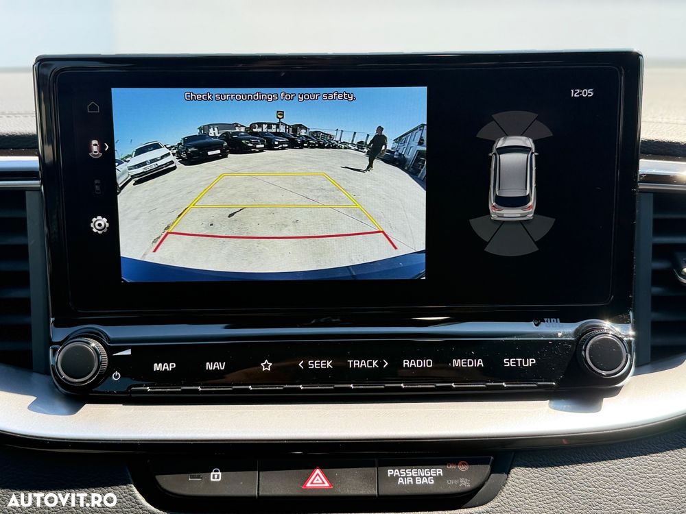 Kia Ceed - 10