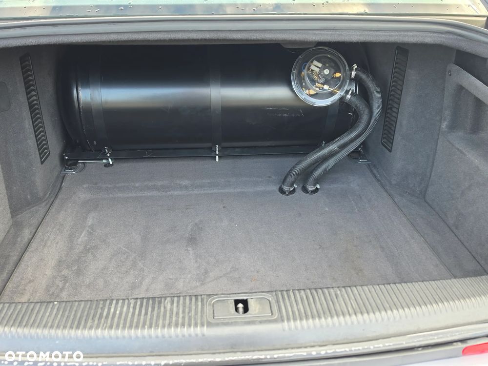Audi A8 4.2 Quattro Langversion - 19