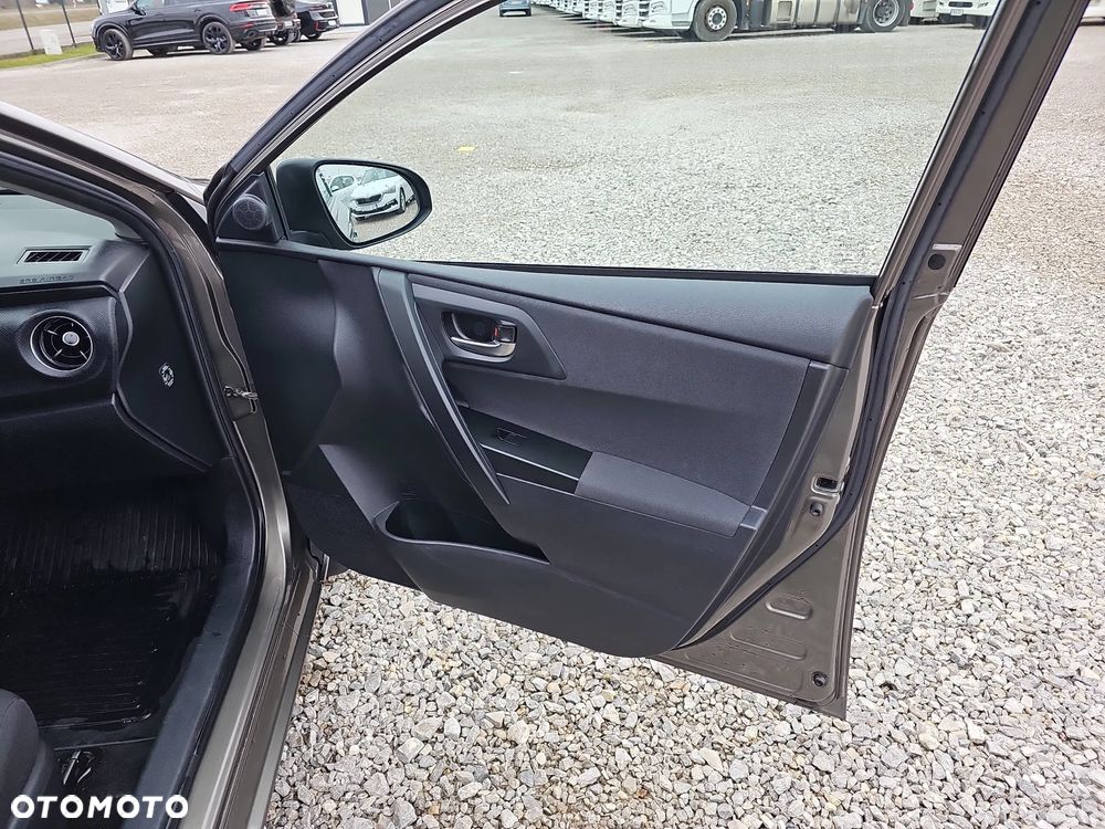 Toyota Auris 1.6 Active - 25