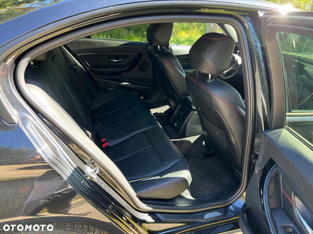 BMW Seria 3 320d Efficient Dynamics Sport Line - 23