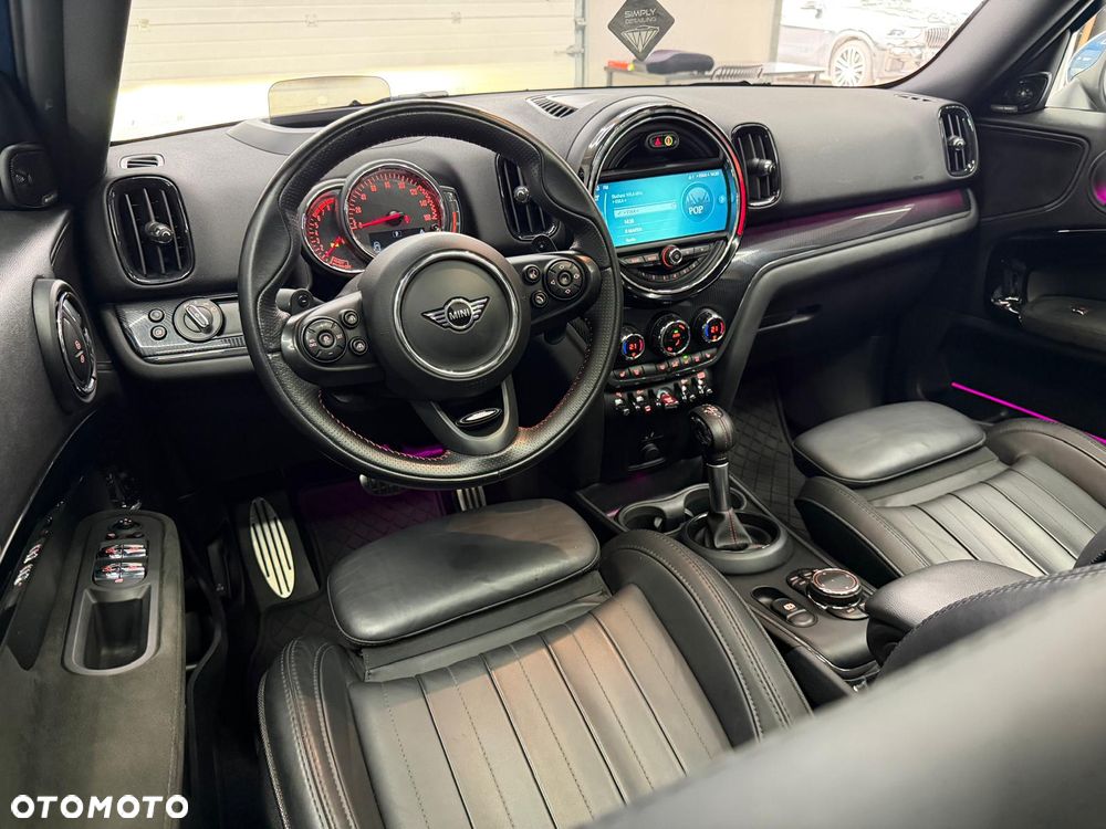 MINI Countryman - 25