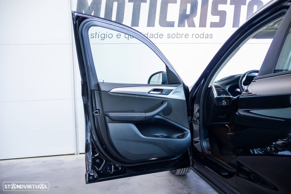 BMW X3 30 e xDrive Advantage - 12