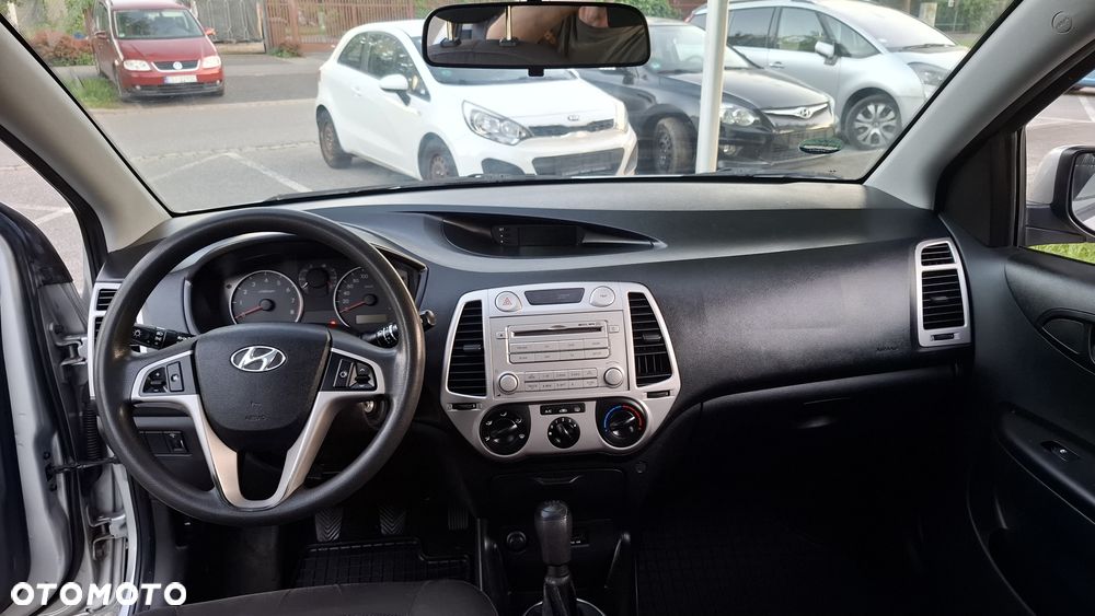 Hyundai i20 - 17