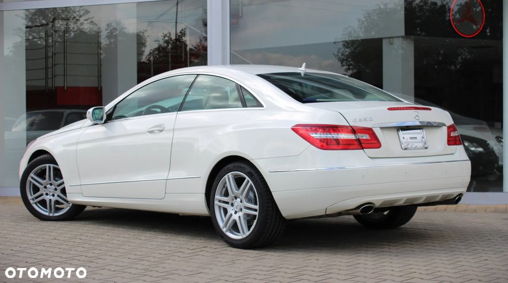 Mercedes-Benz Klasa E 350 Coupe 7G-TRONIC - 9