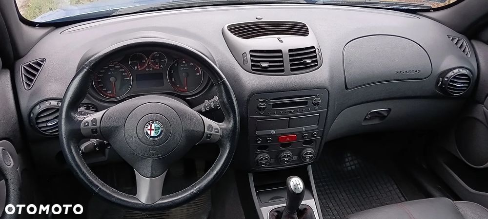 Alfa Romeo 147 1.6 Twin Spark Black Line - 21